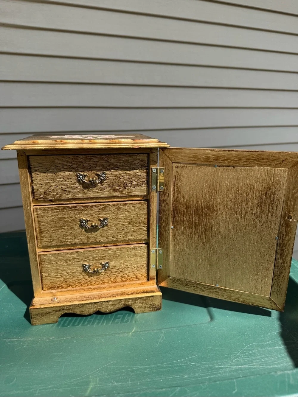 Vintage Decorative Jewelry Music Box